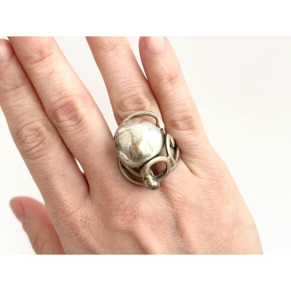 Pewter Unusual Modernist Orb Abstract Style Silver Toned Vintage Ring - sz 6.5 - Picture 10 of 15
